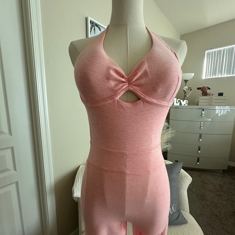 Bombshell sportswear